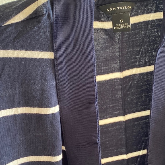 Ann Taylor Super Soft Cardigan US Small - Picture 4 of 4
